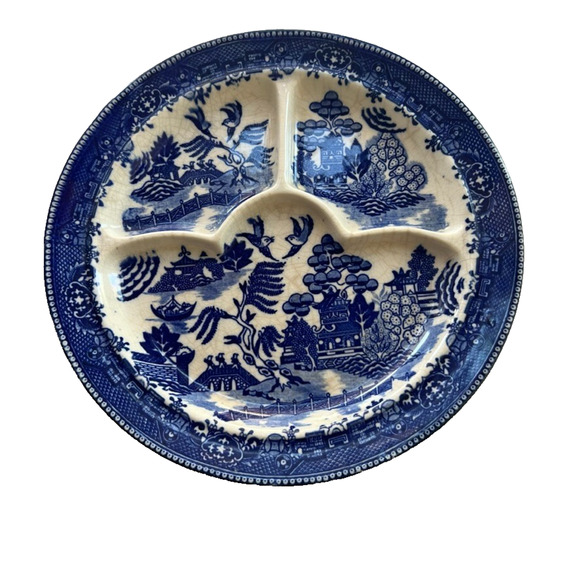 VTG 10.75" Blue Willow Divided Plate Curved Sections Moriyama Japan - Picture 1 of 13